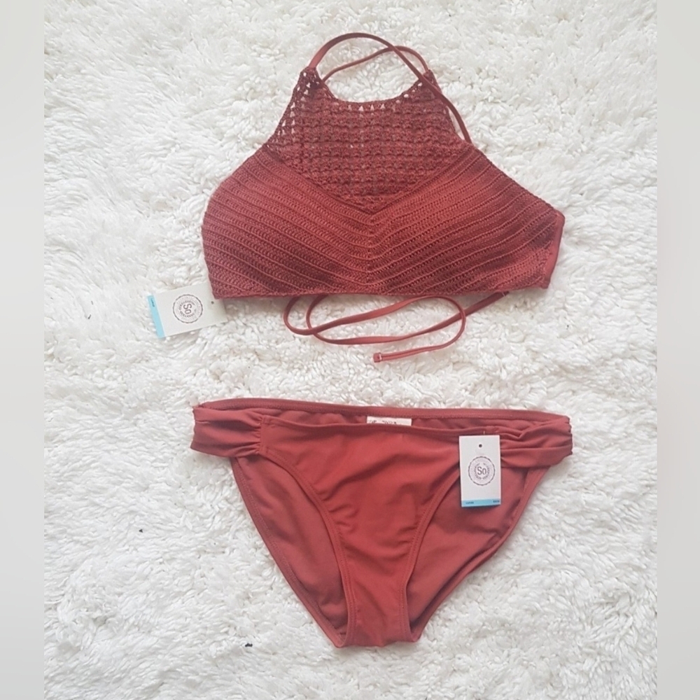 Rust Crochet High-Neck Bikini Set - Size Large - Picture 7 of 8